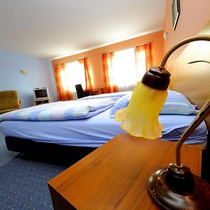 Restaurant & Hostel 